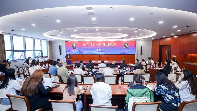 公关传播行业规范对比：合规与创新的平衡之道
